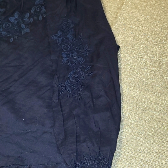 Torrid navy blue embroidered long-sleeved blouse. - Picture 6 of 7